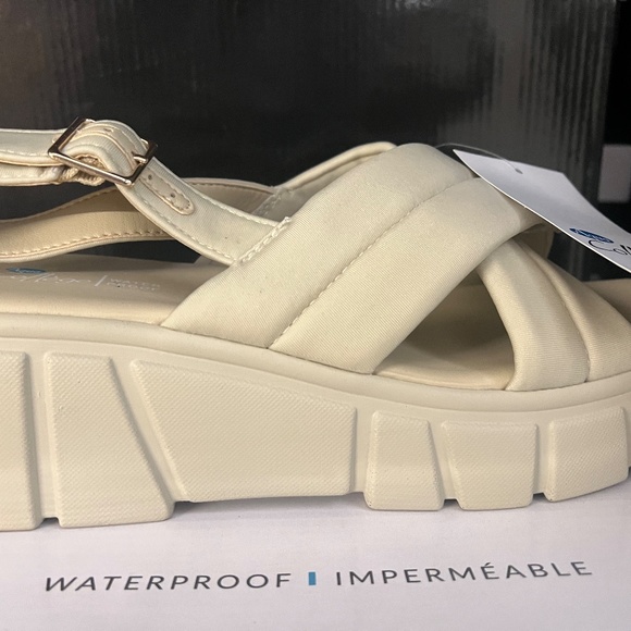 NEW AQUA COLLEGE Women's Godess Waterproof Sandals BONE IVORY SLINGBACK SHOES - Picture 4 of 10